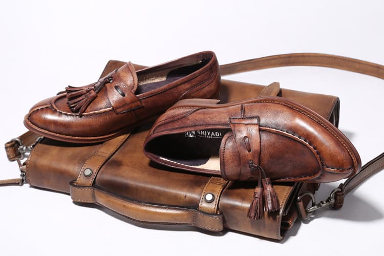 モカシン ローファー 飾り房付き職人仕立てモカシン