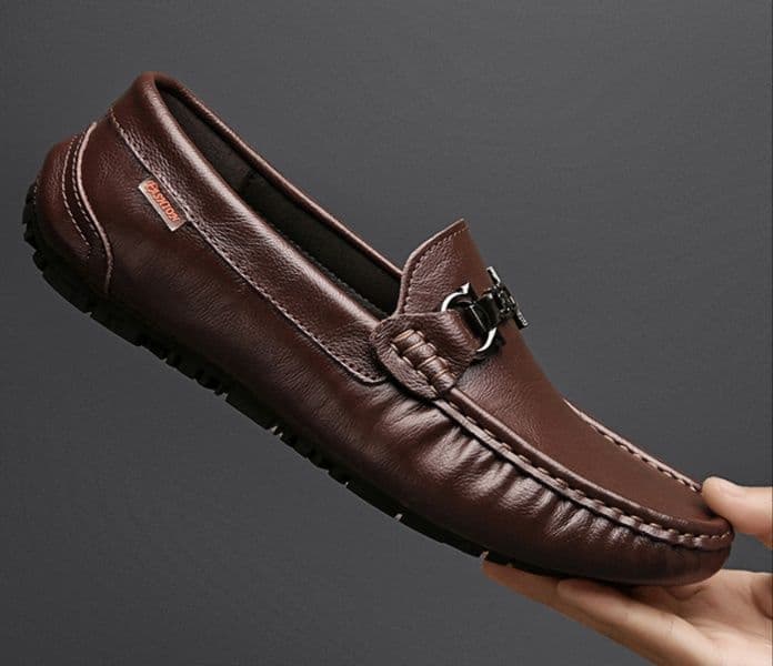 モカシン ローファー 上質本革金具飾りモカシン