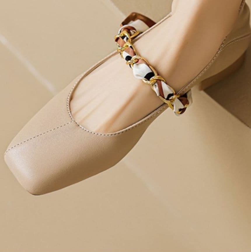 モカシン 真珠飾りストラップ付きモカシン